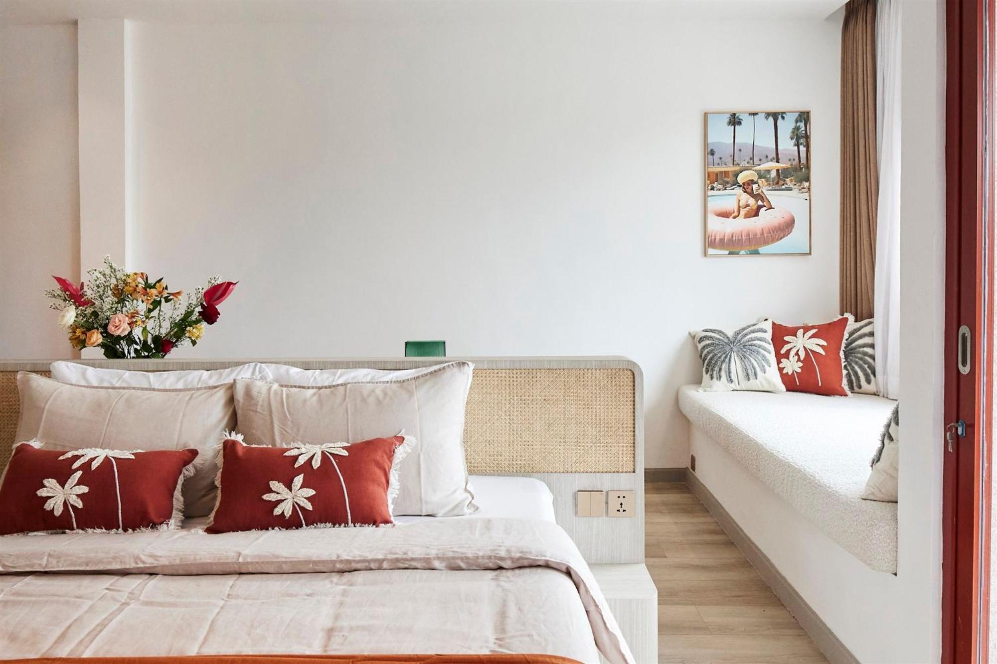 Neon Rose Motel Canggu  Ngoại thất bức ảnh